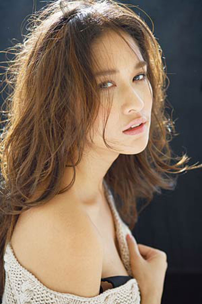 Tuy nhiên, cô chỉ thật sự nổi tiếng khi vào vai June/Tang trong bộ phim The Love of Siam. Và nhờ vai diễn này, cô đoạt giải Nữ diễn viên phụ xuất sắc nhất năm 2007 bởi Hiệp hội Điện ảnh Quốc gia Thái Lan.