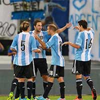 Bóng đá - Italia – Argentina: Điểm sáng Higuain