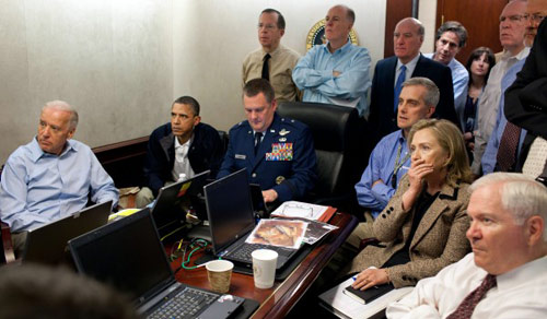 Obama đánh bài trong khi Mỹ diệt bin Laden - 1