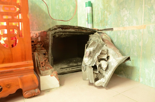 Trộm phá tiệm đồng hồ, lấy tài sản tiền tỷ - 1