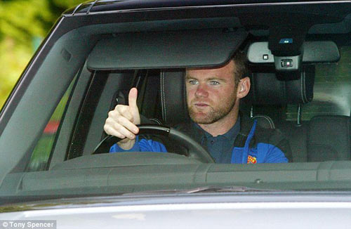 Rooney đã trở lại đội 1 MU - 1