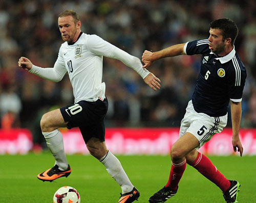 Rooney đã trở lại đội 1 MU - 3