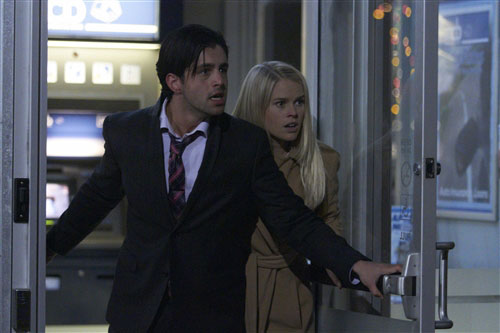 Trailer phim: ATM - 4