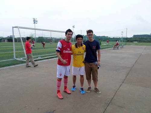 Running Man bị fan Trung Quốc “quây" - 2