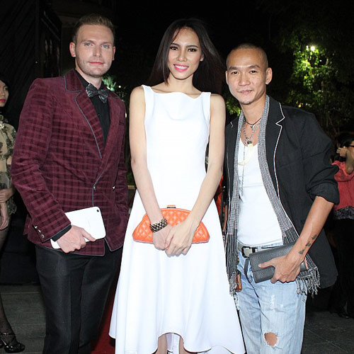 Vân Ngô, Hà Tăng làm "nóng" Lửa Phật - 12