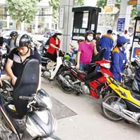 Thị trường - Tiêu dùng - Petrolimex nhập nhèm lỗ, lãi