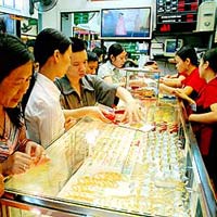 Tài chính - Bất động sản - Giá vàng giảm 300.000 đồng/lượng