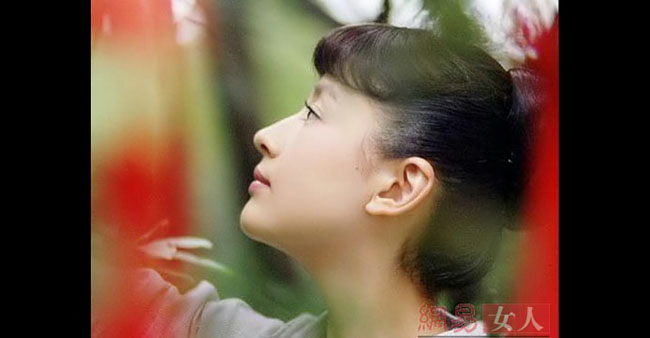 Nữ diễn viên đẹp thánh thiện Đổng Khiết