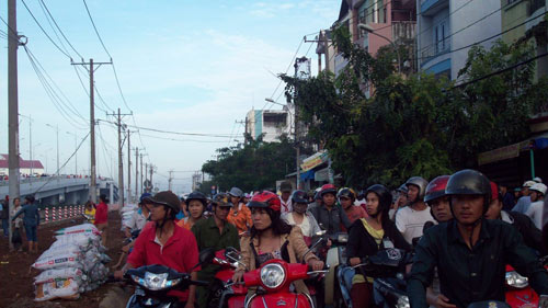 TPHCM: Cháy lớn tại nhà máy sản xuất giày - 5