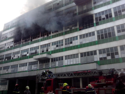 Cháy tại KCN Pou Yuen: Báo cháy chậm - 3