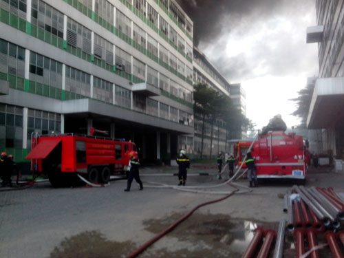 Cháy tại KCN Pou Yuen: Báo cháy chậm - 4