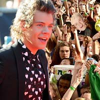 Ca nhạc - MTV - 70.000 fan "cuồng nộ" đón One Direction