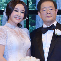  - Lưu Hiểu Khánh cưới doanh nhân 71 tuổi