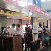 Tin tức trong ngày - Lấy hóa đơn để không bị “chặt chém” ở sân bay