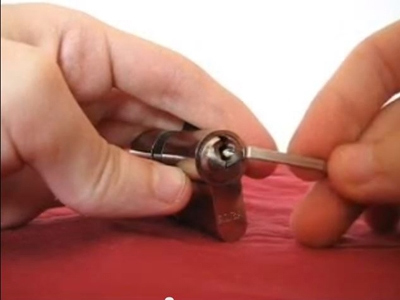 Công nghệ "siêu phá khóa" - 2