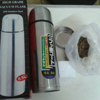 Tin tức trong ngày - Hà Nội: Phích chứa chất lạ bán đầy chợ