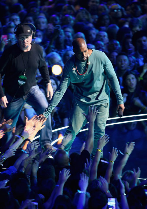 Miley Cyprus diễn bạo đêm MTV Awards - 6