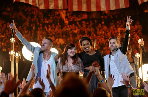 Miley Cyprus diễn bạo đêm MTV Awards - 7