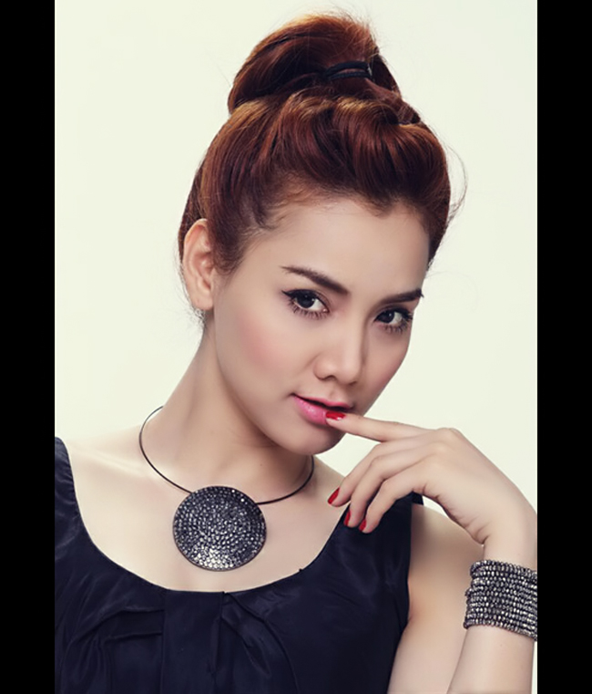Người mẫu, diễn viên Trang Nhung từ lâu được coi là biểu tượng phồn thực hàng đầu trong giới Showbiz Việt
