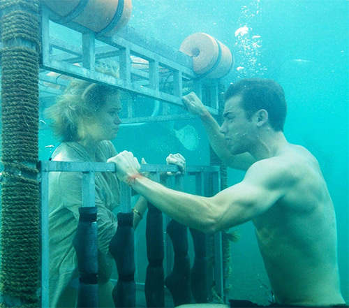 Video: Hạ cá mập, cứu bạn gái - 4