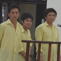 Pháp luật - Xét xử 3 người nước ngoài lừa đảo hàng loạt