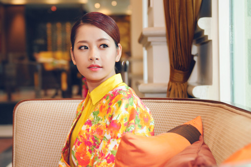 Chi Pu cá tính, Vân Navy gợi cảm - 6