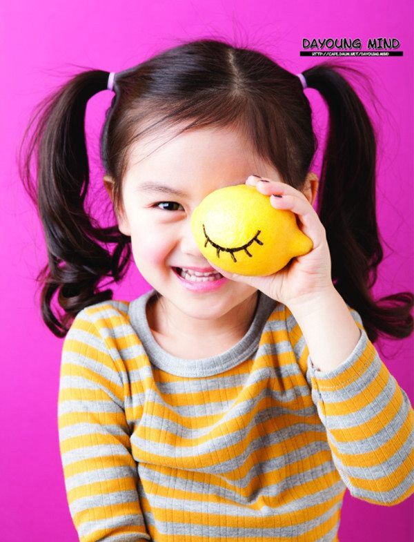 Các nhóc tì khiến dân mạng phát sốt - 5