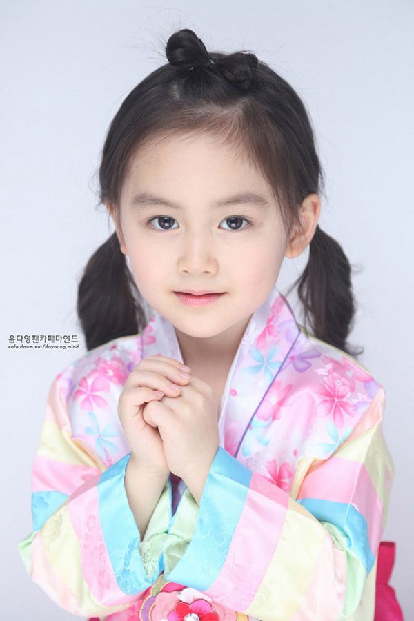 Các nhóc tì khiến dân mạng phát sốt - 6