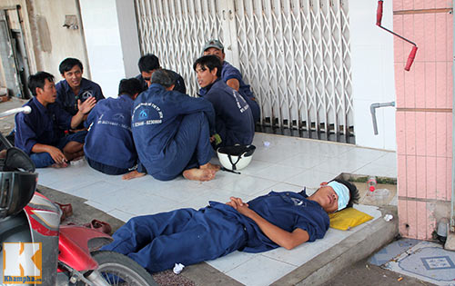 Cận cảnh nỗi cơ cực của CN thoát nước - 11