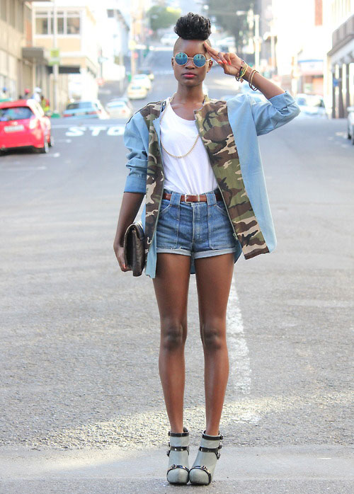 Phá cách đầu tuần cùng họa tiết rằn ri - 8