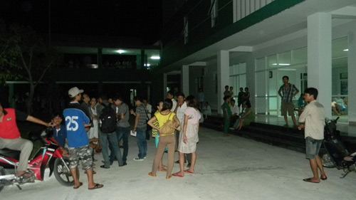 Sản phụ, người nhà hoảng vì chuông báo cháy - 1