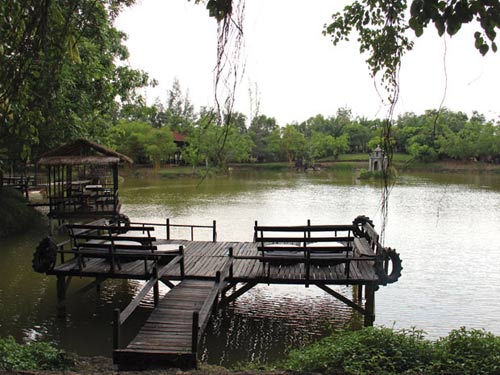 Bảy nơi vắng vẻ cho ngày lễ - 1