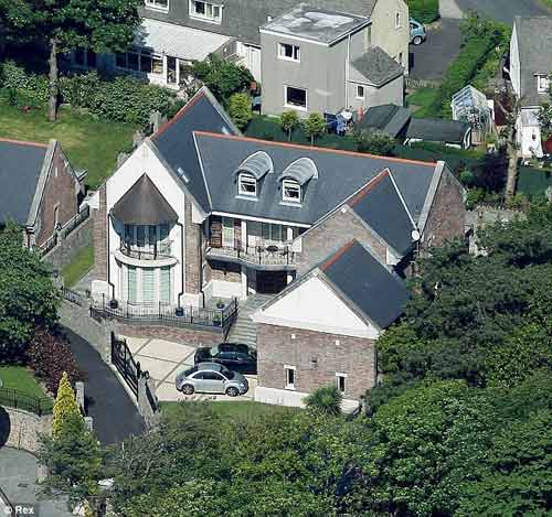 Sao Bản Năng Gốc vướng vụ ly hôn 6000 tỷ - 3