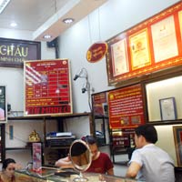 Tài chính - Bất động sản - Giá vàng đấu thầu lại cao hơn giá bán lẻ