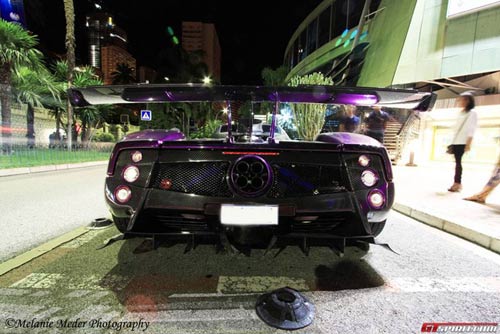 Hamilton khoe siêu xe khủng Pagani Zonda - 6