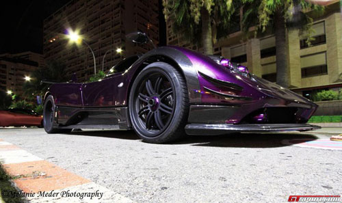 Hamilton khoe siêu xe khủng Pagani Zonda - 7