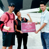 Sao ngoại-sao nội - Đội Nhan Phúc Vinh vươn lên dẫn đầu