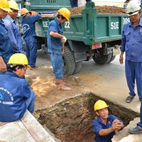 Tin tức trong ngày - Lương GĐ 2,6 tỷ: Bù đắp thiệt hại cho CN