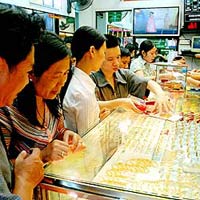 Tài chính - Bất động sản - Vàng nội vẫn thờ ơ với vàng ngoại