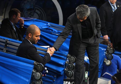 Hậu Siêu cúp: Mourinho lại thua Pep - 2