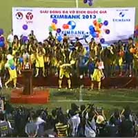 Bóng đá - HN T&T tưng bừng lễ đăng quang