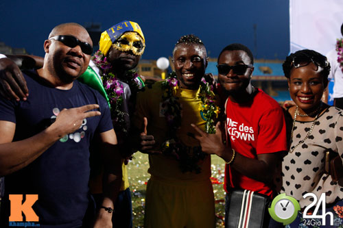 Hạnh phúc bình dị của cầu thủ Hà Nội.T&T - 12