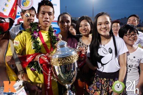 Hạnh phúc bình dị của cầu thủ Hà Nội.T&T - 6