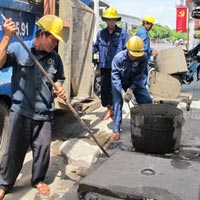 Tin tức trong ngày - Vụ GĐ lương "khủng": CN thiệt đủ đường!