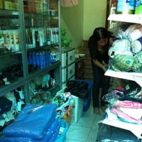 Thị trường - Tiêu dùng - Hàng xách tay thao túng thị trường