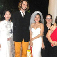 Ca nhạc - MTV - Mai Khôi diện váy độc trong ngày cưới