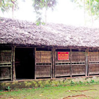 Tin tức trong ngày - Ngôi nhà Bác Hồ từng sống 19 ngày "bão táp"