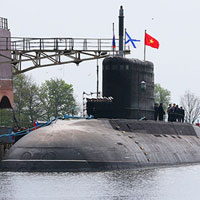 Ký biên bản nghiệm thu Tàu ngầm Hà Nội