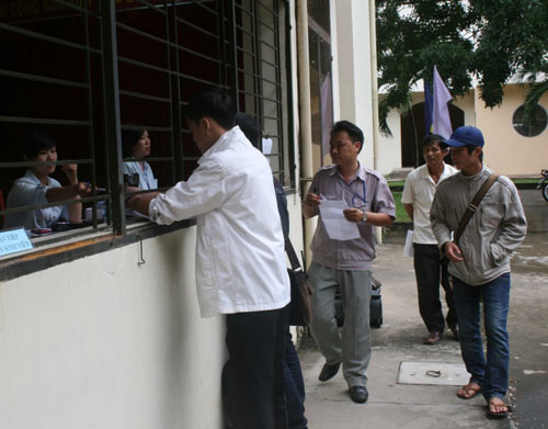 Chủ trọ “mài dao” đón tân sinh viên - 2