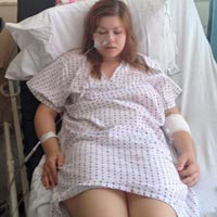 “Nổ tung” cổ họng sau khi uống vodka dỏm